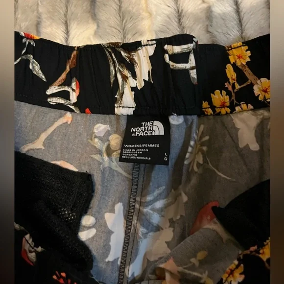 The North Face Women's Class V Shorts Size Large - Picture 12 of 13